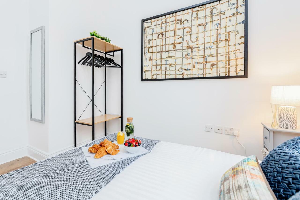 Bright & Spacious 4Beds Home - Kensington High Street-Olympia London Kültér fotó