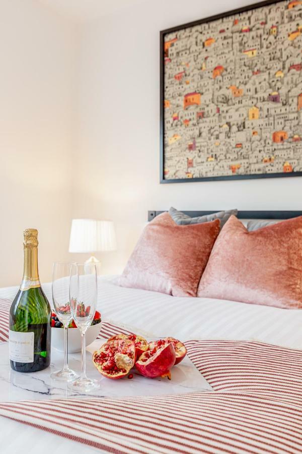 Bright & Spacious 4Beds Home - Kensington High Street-Olympia London Kültér fotó